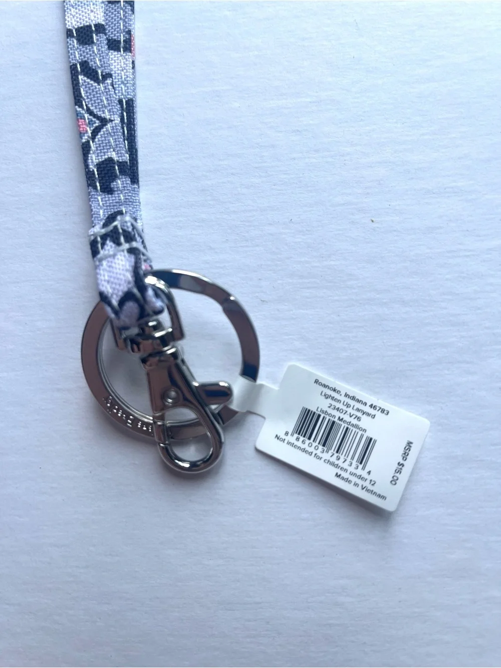 Vera Bradley Lighten Up Floral Lanyard in Lisbon Medallion Key Ring NWT